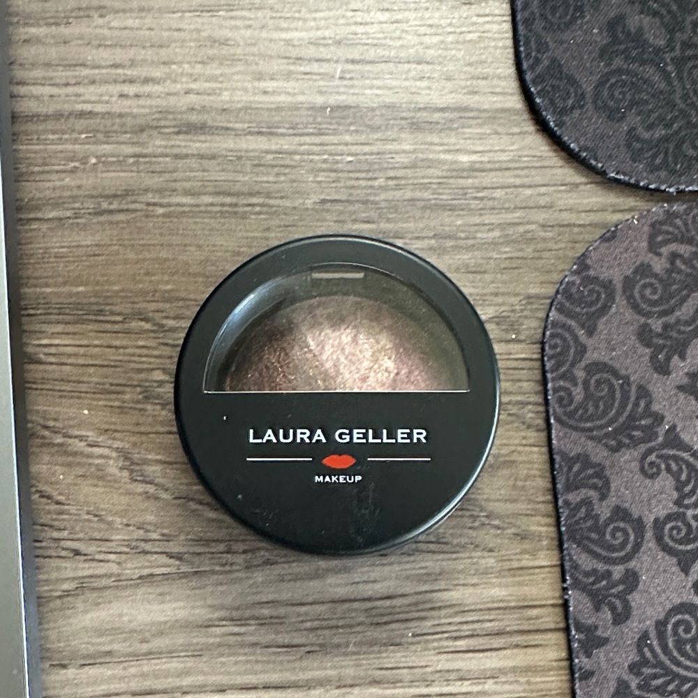 Laura Geller eyeshadow